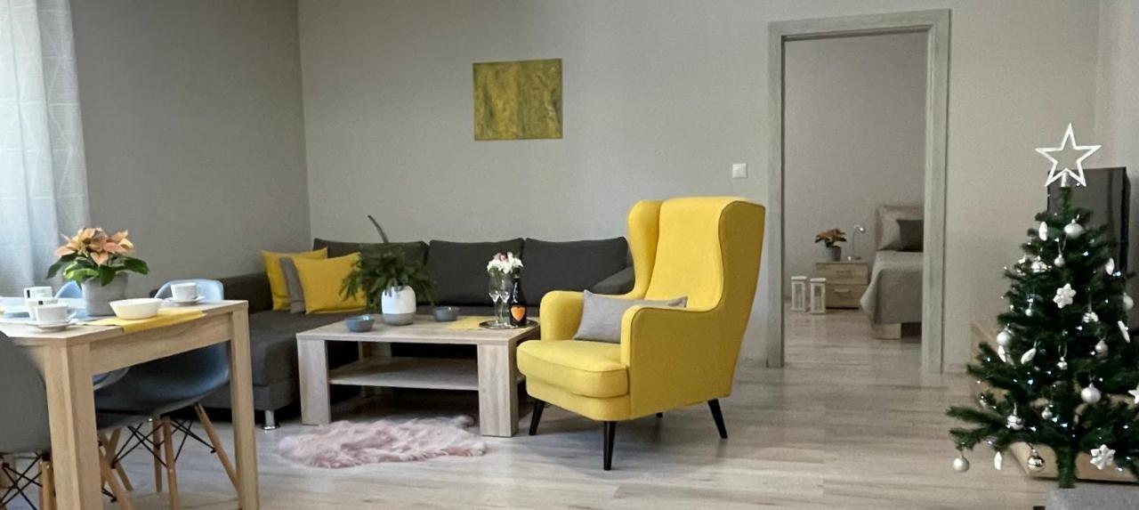 City Apartments Liptovský Mikuláš Buitenkant foto