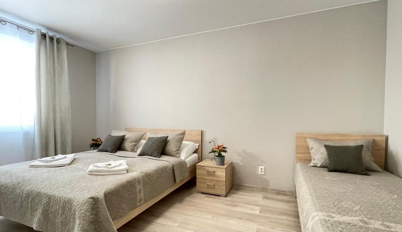 City Apartments Liptovský Mikuláš Buitenkant foto