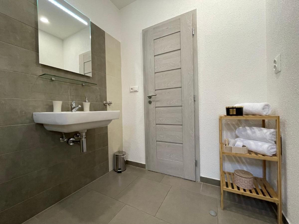 City Apartments Liptovský Mikuláš Buitenkant foto
