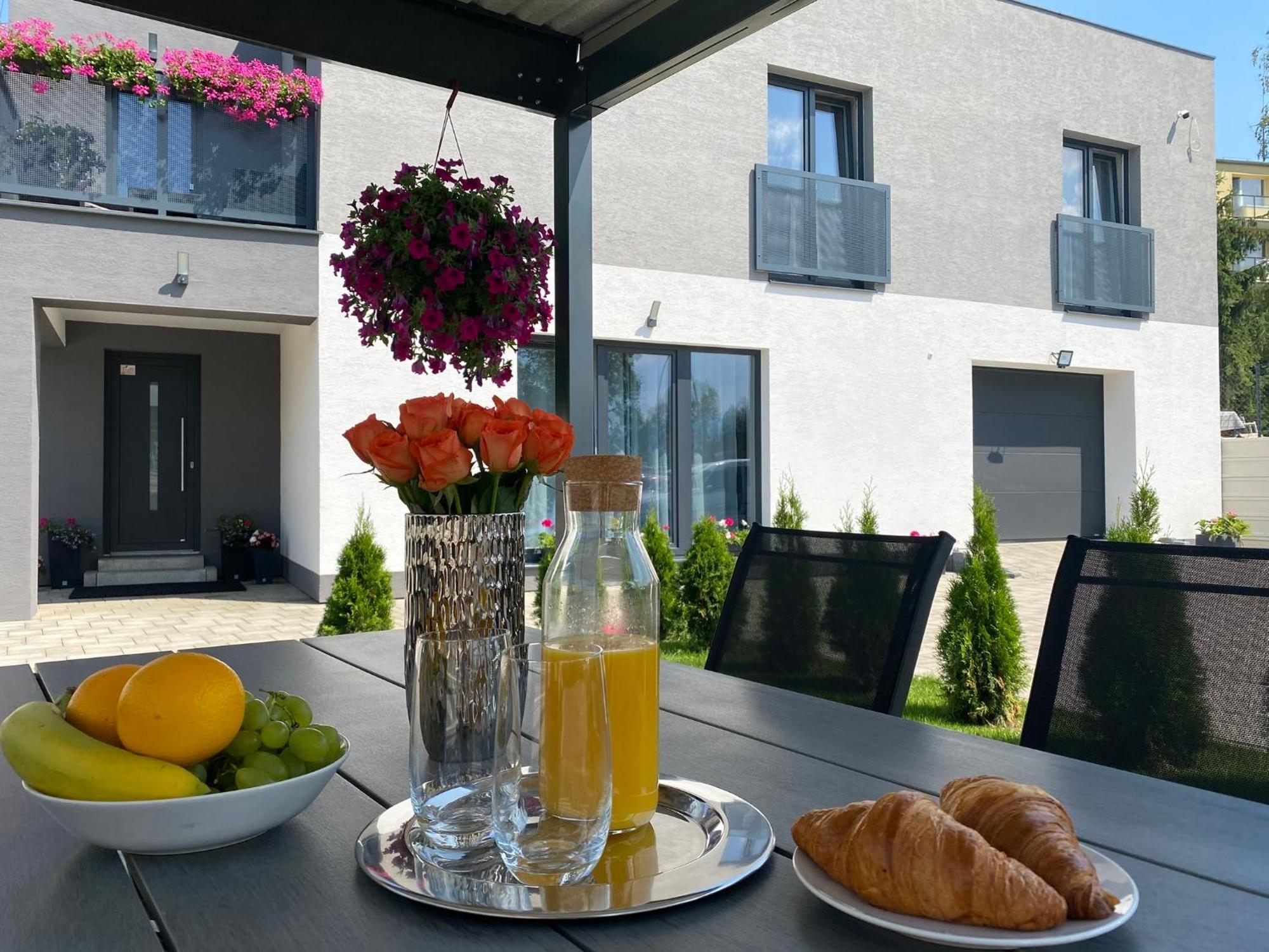 City Apartments Liptovský Mikuláš Buitenkant foto