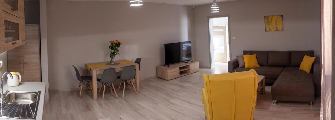 City Apartments Liptovský Mikuláš Buitenkant foto