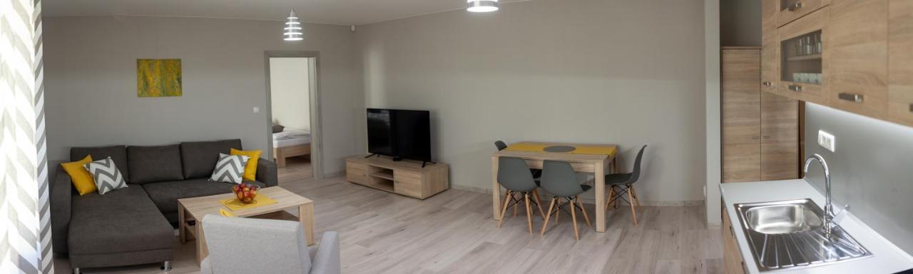 City Apartments Liptovský Mikuláš Buitenkant foto